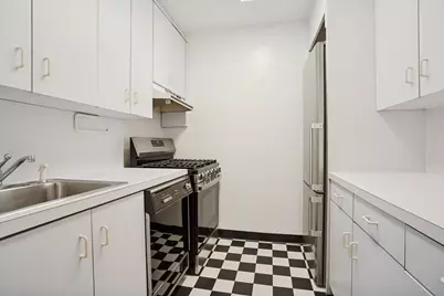 207 E 74th Street #2C, New York City, NY 10021 - Photo 8