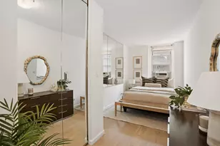 207 E 74th St, New York City, NY 10021 - Photo 2