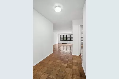 220 E 57th Street #4H, New York, NY 10022 - Photo 6