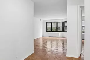 220 E 57th St, New York, NY 10022 - Photo 6