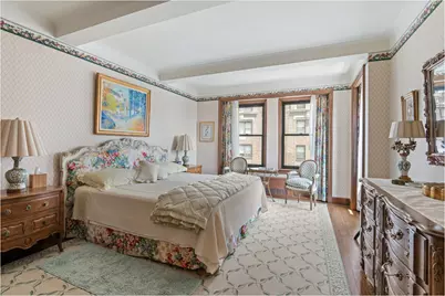 30 Beekman Place #8D, New York City, NY 10022 - Photo 4