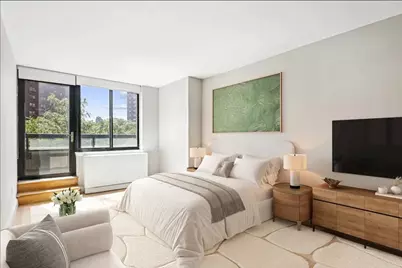 345 E 94th Street #3G, New York City, NY 10128 - Photo 2