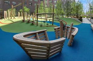 252 South St, New York, NY 10002 - Photo 14