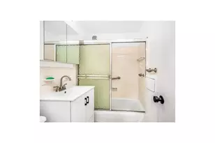 290 W 232nd St, Bronx, NY 10463 - Photo 12