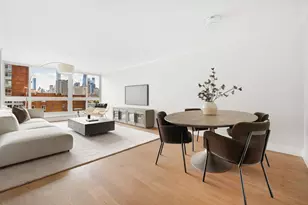 625 Main St, New York City, NY 10044 - Photo 2