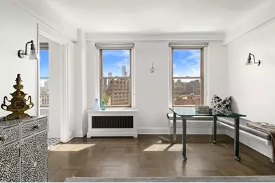 136 Waverly Place #14E, New York, NY 10014 - Photo 2