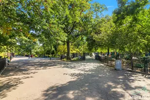 636 E 11th St, New York City, NY 10003 - Photo 8