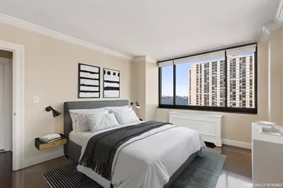 377 Rector Place #17F, New York, NY 10280 - Photo 4