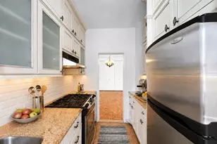 440 E 62nd St, New York, NY 10065 - Photo 6