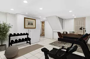 233 E 31st St, New York City, NY 10016 - Photo 4