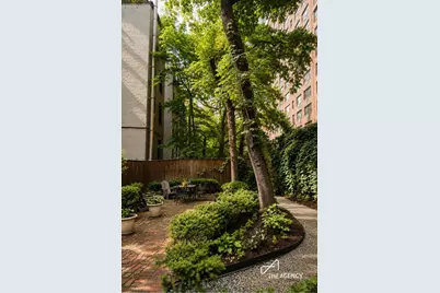425 E 78th Street #1B, New York City, NY 10075 - Photo 10