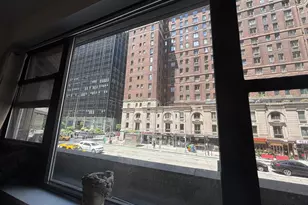 77 W 55th St, New York City, NY 10019 - Photo 10