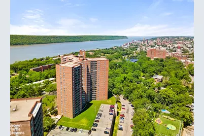 5900 Arlington Avenue #4G, Bronx, NY 10471 - Photo 14