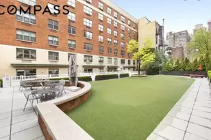 516 W 47th St, New York City, NY 10036 - Photo 14