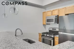 516 W 47th St, New York City, NY 10036 - Photo 4