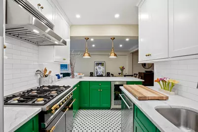 30 E 9th Street #5-N, New York City, NY 10003 - Photo 8