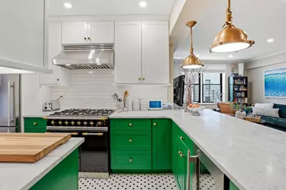 30 E 9th Street #5-N, New York City, NY 10003 - Photo 6