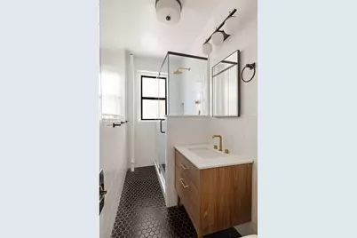 570 Westminster Road #E6, New York City, NY 11230 - Photo 6