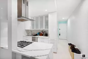 106 Central Park S, New York City, NY 10019 - Photo 6