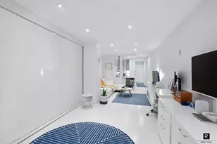 106 Central Park S, New York City, NY 10019 - Photo 10