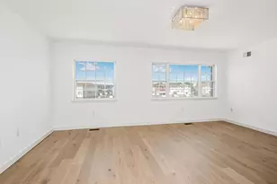 150 Surf Dr, Bronx, NY 10473 - Photo 16