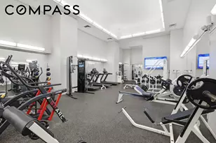 301 W 57th St, New York City, NY 10019 - Photo 8