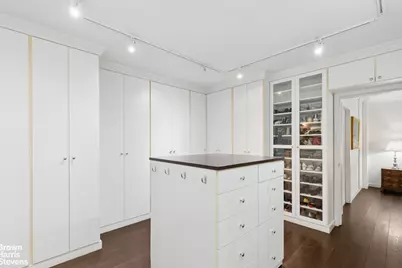 60 Sutton Place S #3DES, New York City, NY 10022 - Photo 8