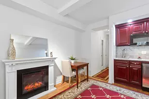 320 E 42nd St, New York, NY 10017 - Photo 2