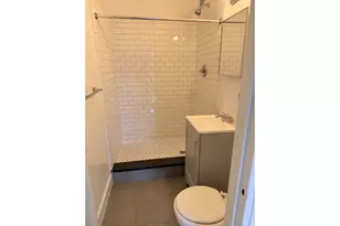 282 E 35th St, New York City, NY 11203 - Photo 4