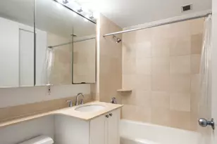 308 E 38th St, New York City, NY 10016 - Photo 12