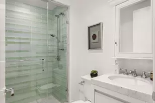 43 W 64th St, New York City, NY 10023 - Photo 14