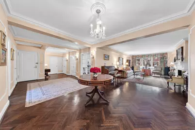 710 Park Avenue #2A, New York, NY 10021 - Photo 2