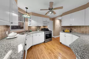 710 Park Ave, New York City, NY 10021 - Photo 10