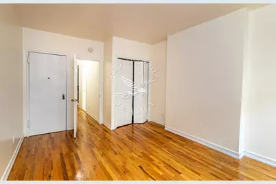 420 E 83rd Street #2W, New York City, NY 10028 - Photo 4