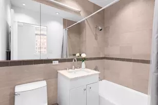 212 E 57th St, New York, NY 10022 - Photo 8
