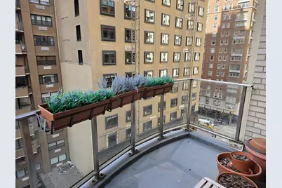 41 W 58th Street #9D, New York City, NY 10019 - Photo 6