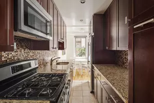 155 E 49th St, New York City, NY 10017 - Photo 4
