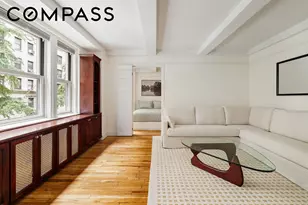 155 E 49th St, New York City, NY 10017 - Photo 2