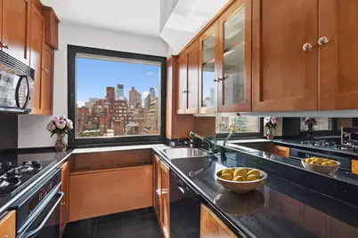 203 E 72nd Street #15D, New York, NY 10021 - Photo 6