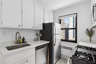345 E 69th Street #12F, New York City, NY 10021 - Photo 4