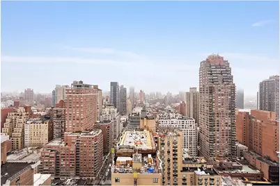 400 E 70th Street #3302, New York City, NY 10021 - Photo 8