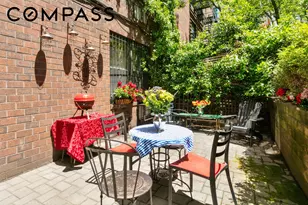 129 Barrow St, New York City, NY 10014 - Photo 2