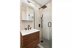 231 Sullivan St, New York City, NY 10012 - Photo 10