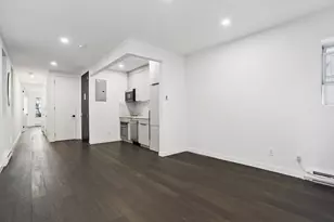 231 Sullivan St, New York City, NY 10012 - Photo 2