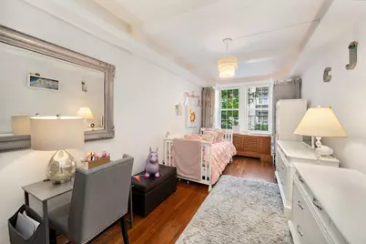 325 E 72nd Street #2D, New York, NY 10021 - Photo 8