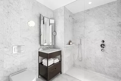 135 E 47th Street #22A, New York, NY 10017 - Photo 4