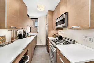 246 E 51st St, New York, NY 10022 - Photo 6