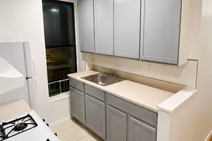 685 Franklin Ave, New York City, NY 11238 - Photo 6