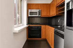425 5th Ave, New York City, NY 10016 - Photo 6