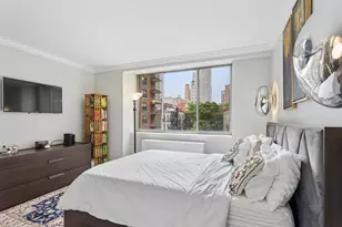 350 E 82nd St, New York, NY 10028 - Photo 4